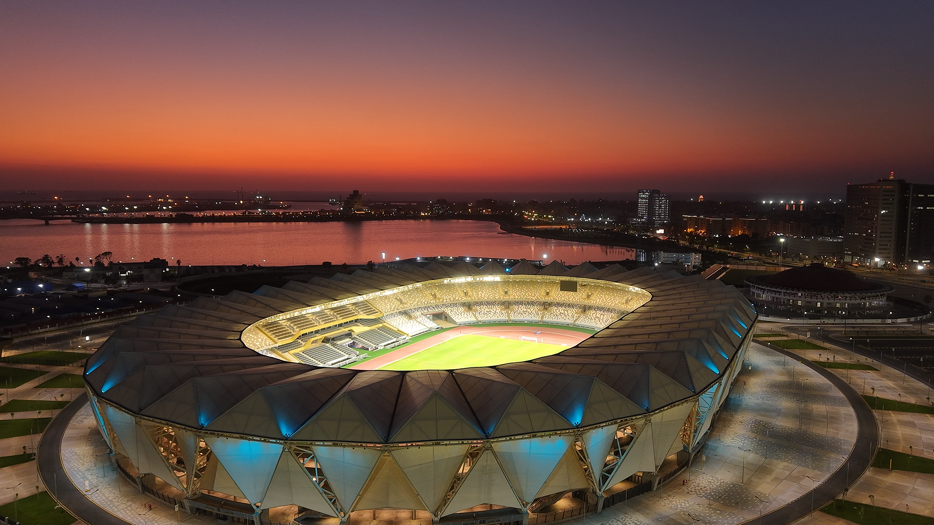 ملعب بنغازي الدولي