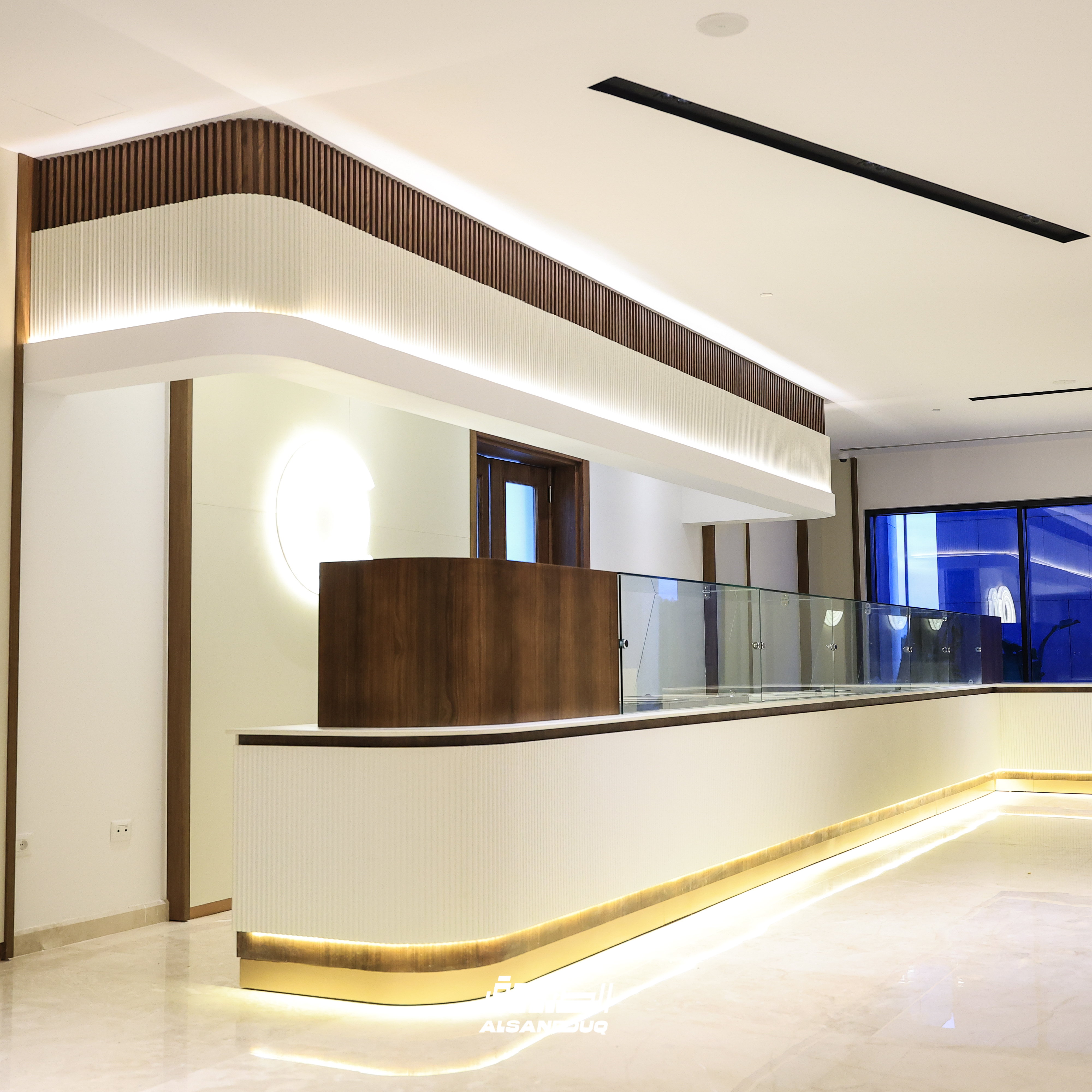 مقاعد القاعة