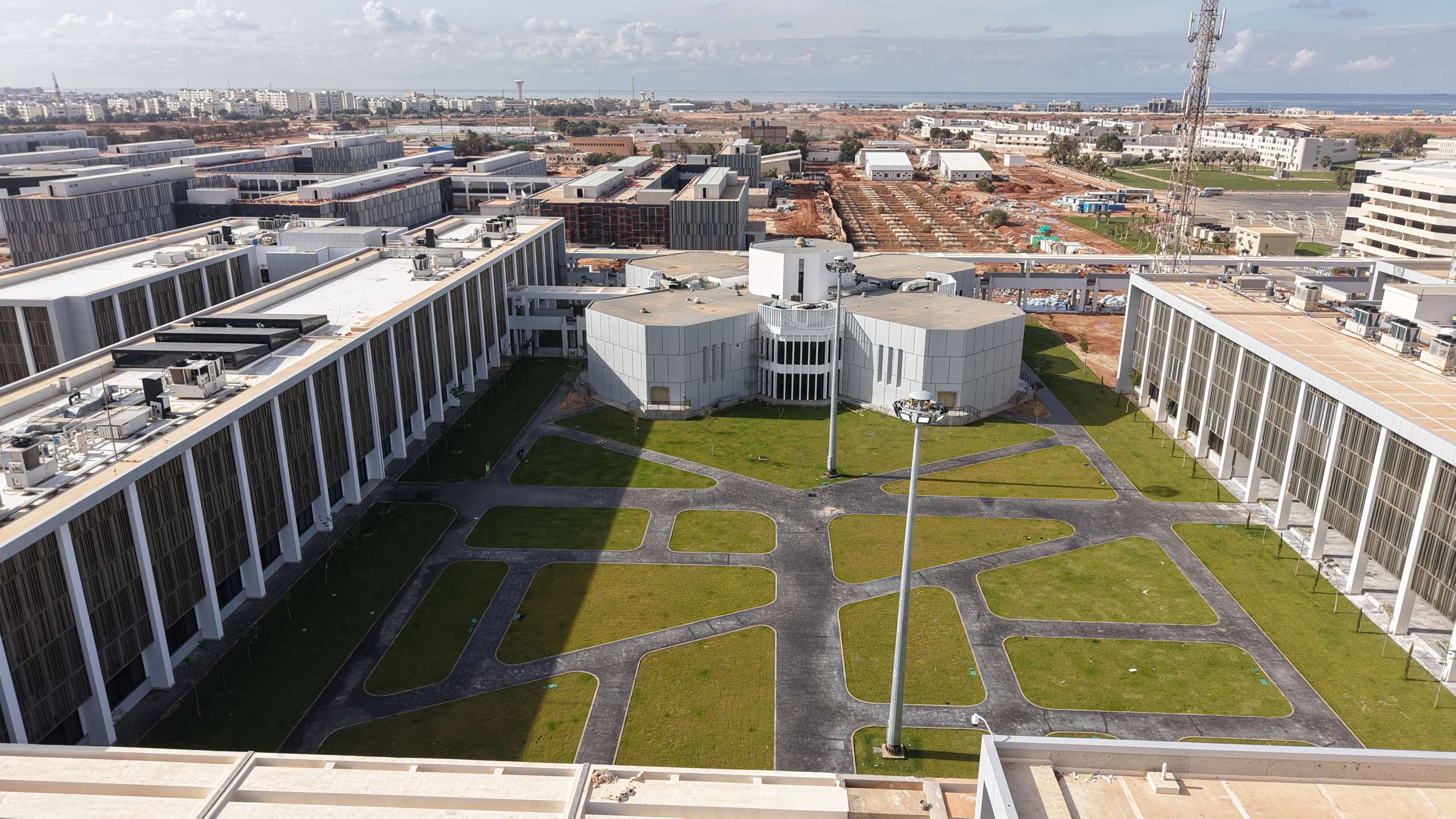 كلية القانون